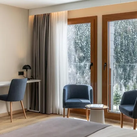 Montarto Hotel Baqueira Beret